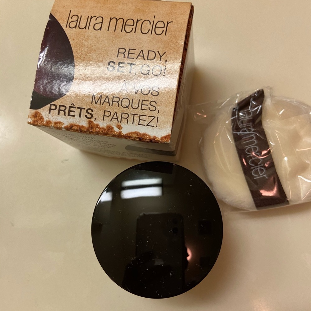 Laura Mercier Translucent Loose Setting Powder